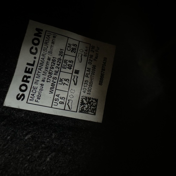 Sorel boots - Picture 6 of 6